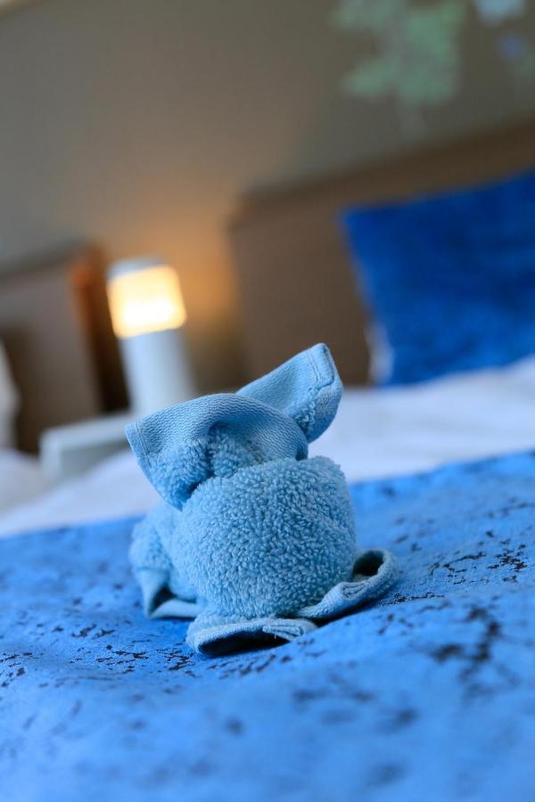 Sakuragawa Riverside Hotel - Vacation Stay 31893V Осака Экстерьер фото